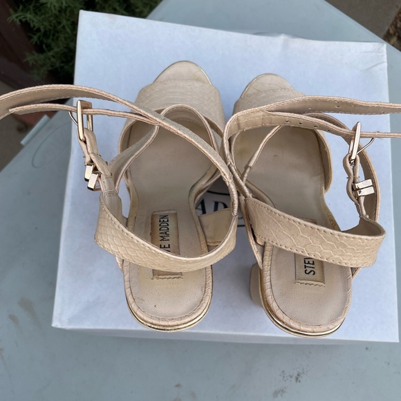 STEVE MADDEN Depaolo Platform Heels women’s size 8 - Picture 6 of 6